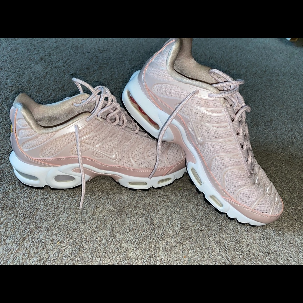 Nike air like bee excellent condition size 7